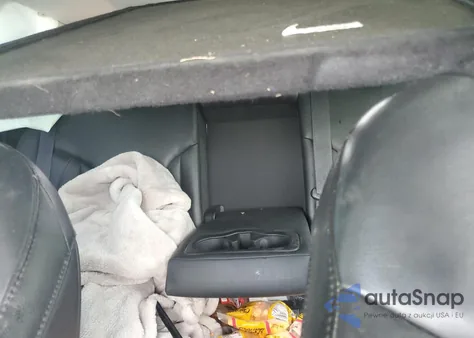 2018 Jeep Compass Limited z USA, uszkodzony, nr VIN 3C4NJDCB5JT329143